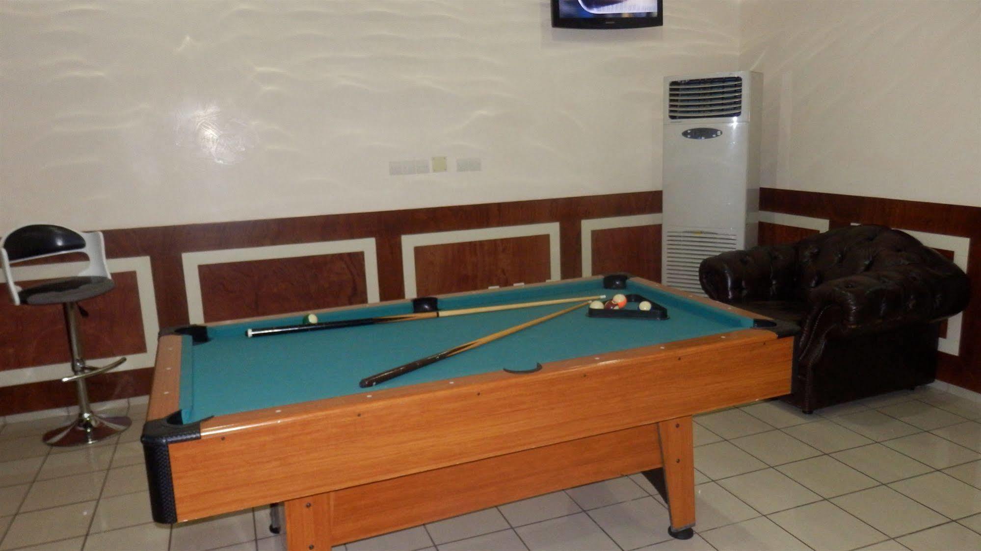 Afrique Hotel Douala Airport Екстериор снимка
